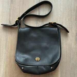 Vintage Coach Stewardess Bag No. 9525 - Black with Brass Hardware